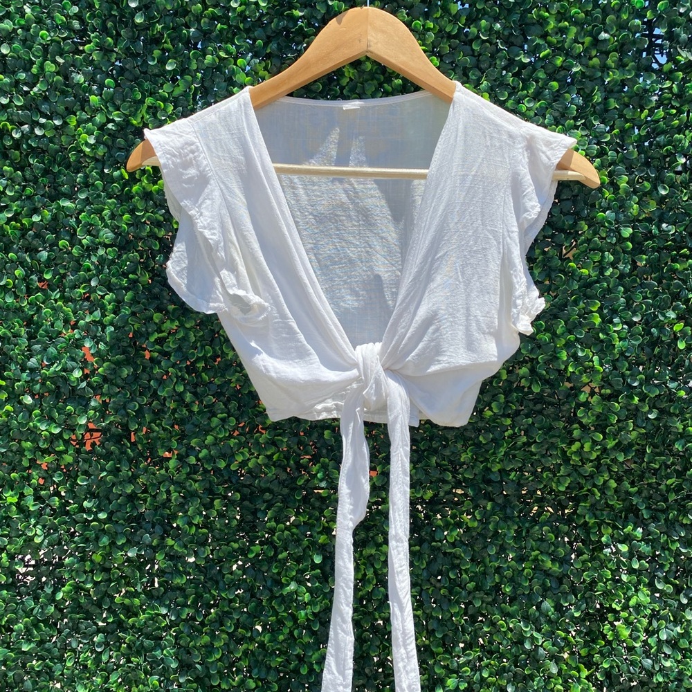 *SOLD* White linen tie top